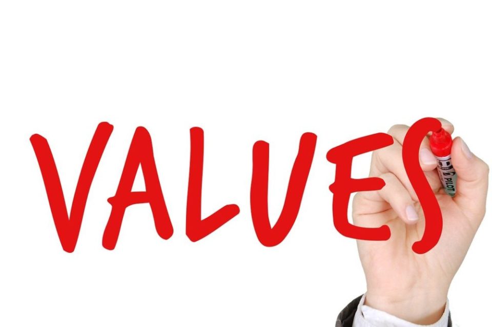 上場企業と非上場企業の企業価値評価の違い