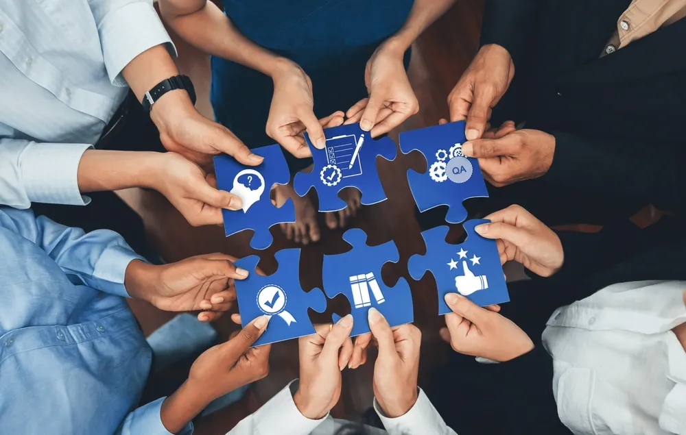 内部統制とは？4つの目的と6つの基本要素についてや、実施基準などについて解説