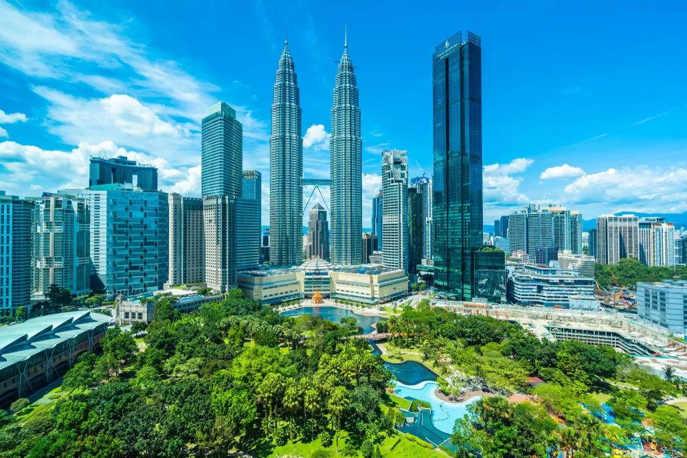 マレーシア法人税の仕組みと計算方法|新優遇税制(NIF)や日本との違いを解説